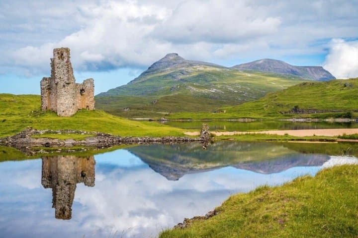 Ullapool Port Ardvreck Castle and the Highlands of Assynt