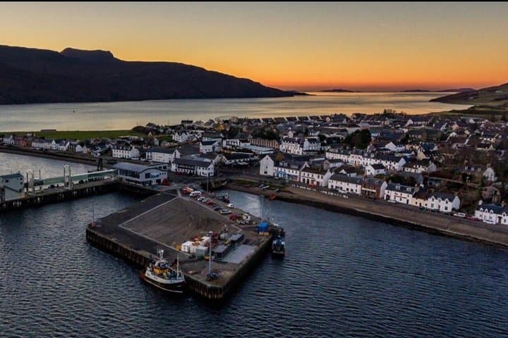 Ullapool Port Ardvreck Castle and the Highlands of Assynt