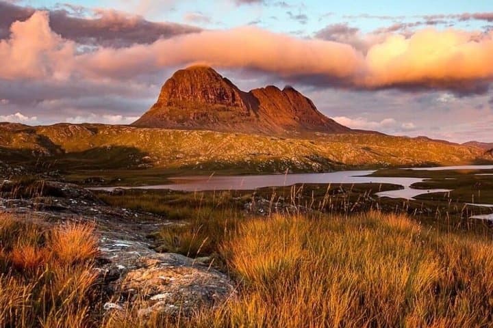 Ullapool Port Ardvreck Castle and the Highlands of Assynt