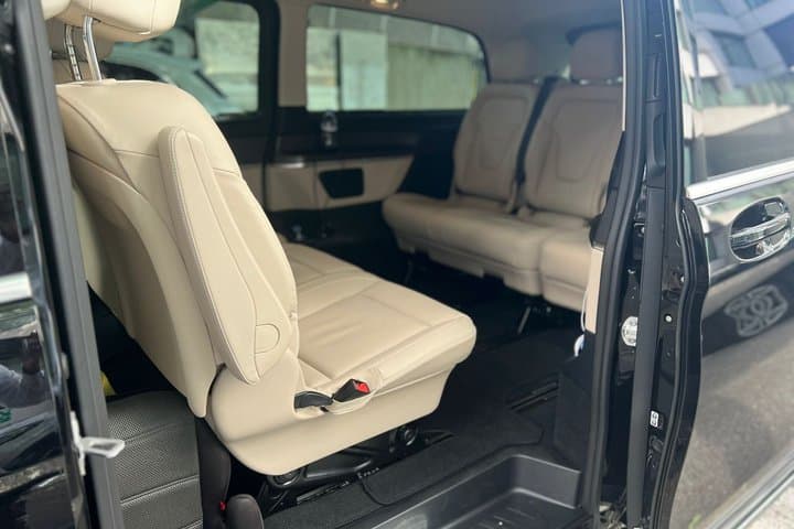 Heathrow to Chelsea S-Class and V-Class Private Transfer