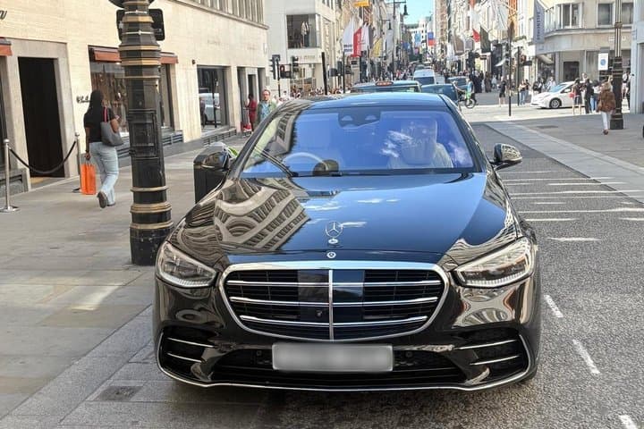 Heathrow to Chelsea S-Class and V-Class Private Transfer