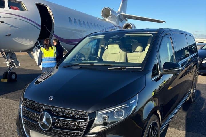 Heathrow to Chelsea S-Class and V-Class Private Transfer