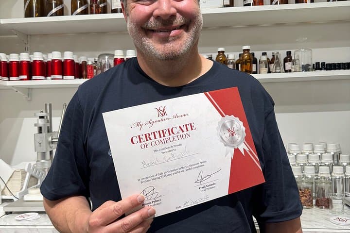 90mins Bespoke Perfume Blending Workshop
