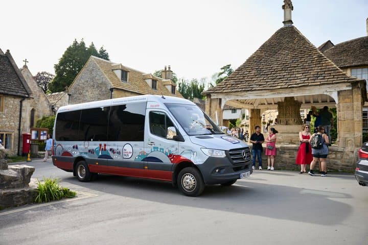 Small Group Cotswolds Village, Stonehenge and Bath Tour from London