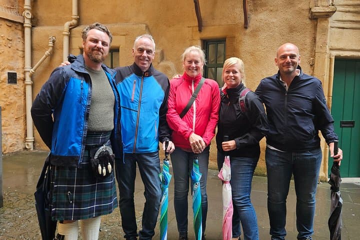 Complete Edinburgh Experience Old and New Town Tour