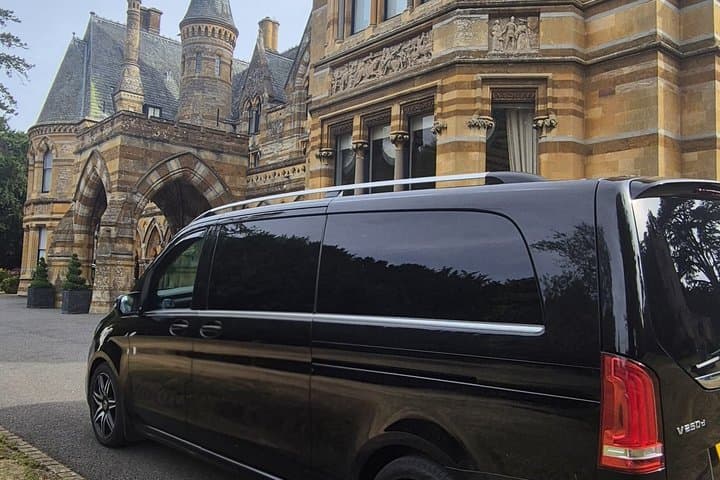 Private Transfer London Hotels to or from Southampton Cruise Port