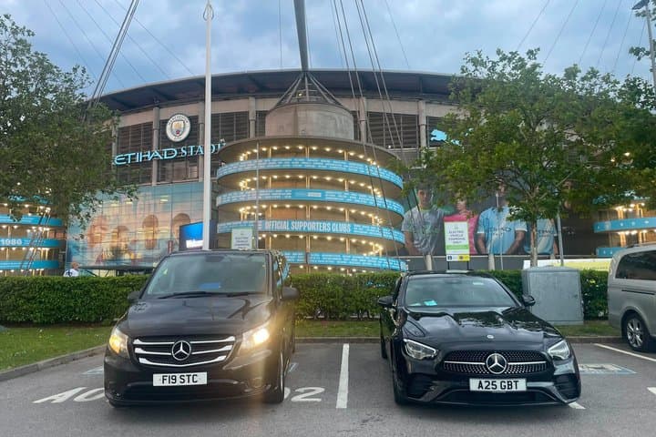 Liverpool Airport Hotel and Anfield Transfer for Seven Passengers
