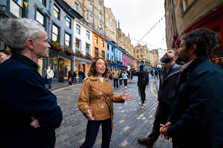 Edinburgh Castle Tour and Royal Mile in Spanish