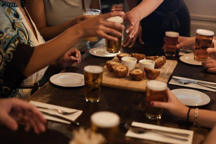 London Private Pub Food Tour Historic Taverns and Classic Bites