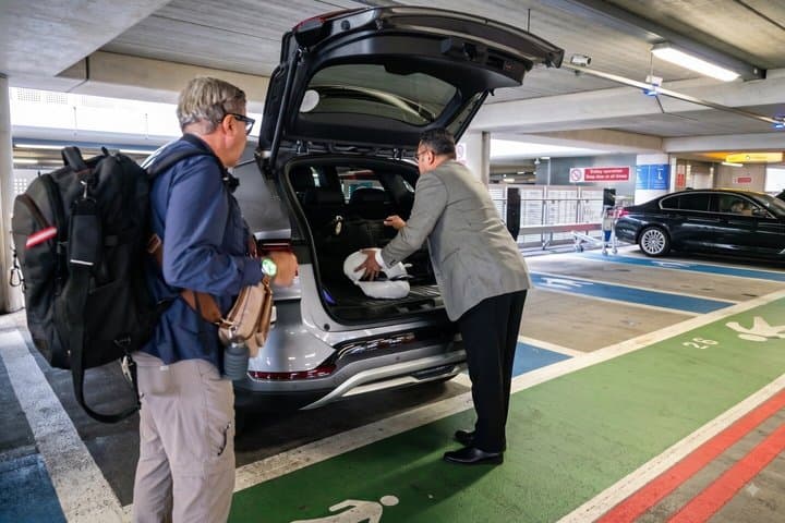 London Heathrow Airport Private Transfer – Arrival or Departure