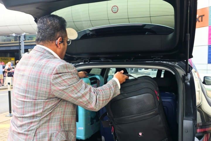 London Heathrow Airport Private Transfer – Arrival or Departure