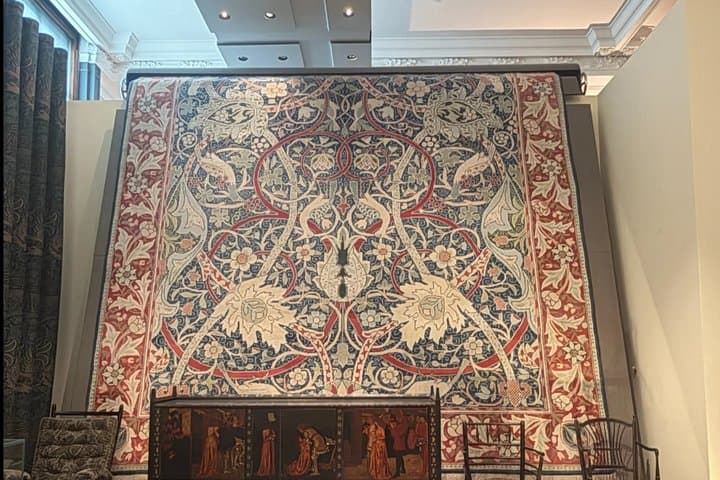 Victoria and Albert Museum Audio Guide: A Director's War on Taste