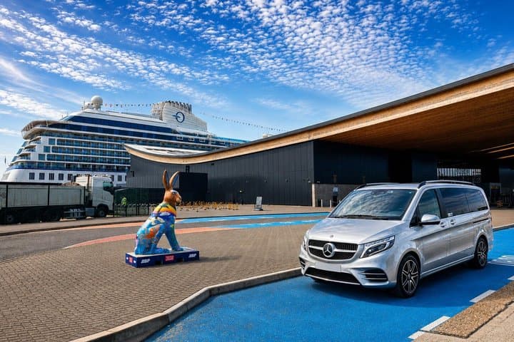 Private Transfer Between Heathrow Airport and Southampton Cruise