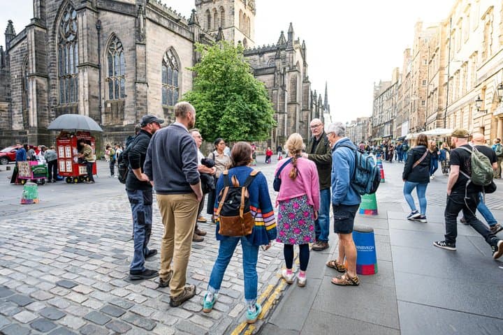 Edinburgh Movie and TV Locations Walking Tour with Outlander