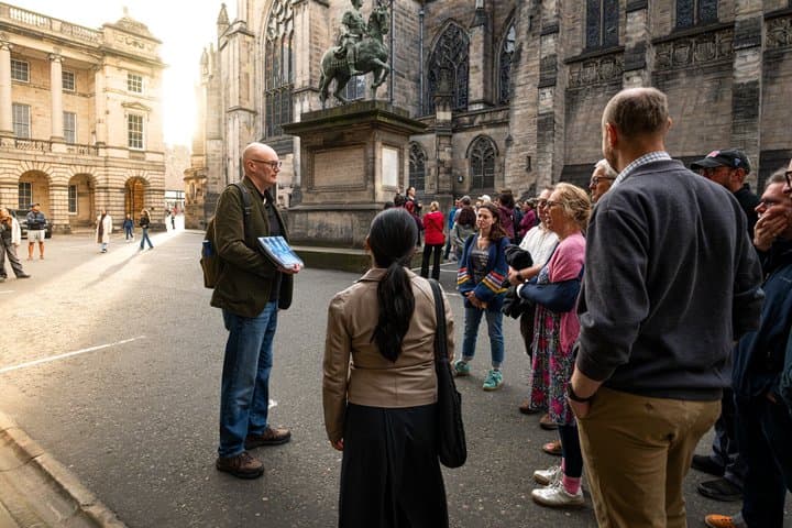 Edinburgh Movie and TV Locations Walking Tour with Outlander