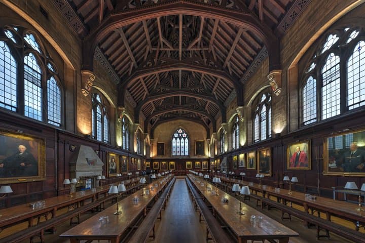 Oxford One Day Tour Experience with Lunch and Guide