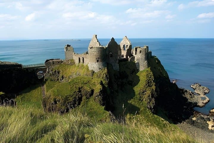 Express Giant's Causeway Private Tour by Luxury Minivan