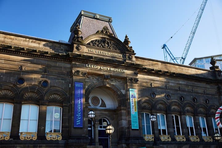 Leeds Self Guided Tour of Grand Arcades and Golden Owls