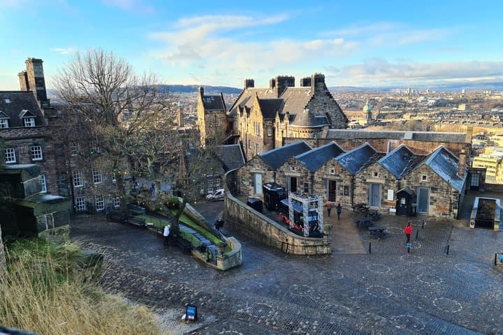 Edinburgh Old Town and Calton Hill Self Guided Audio Tour