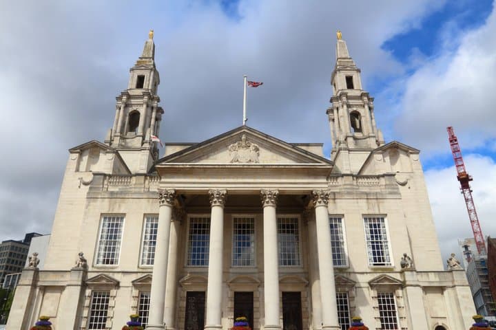Leeds Self Guided Tour of Grand Arcades and Golden Owls