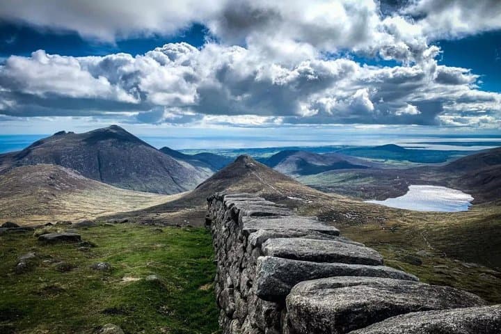 4 Day Private Northern Ireland Tour by Luxury Minivan