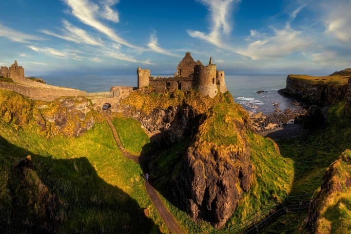 4 Day Private Northern Ireland Tour by Luxury Minivan