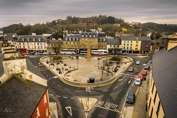 Derry and Donegal Full Day Luxury Minivan Tour