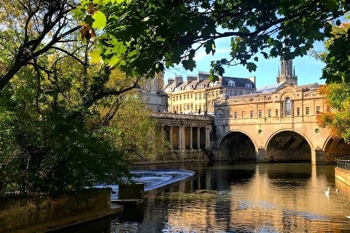 3 Day London Break with Hotel plus Roman Baths and Cotswolds