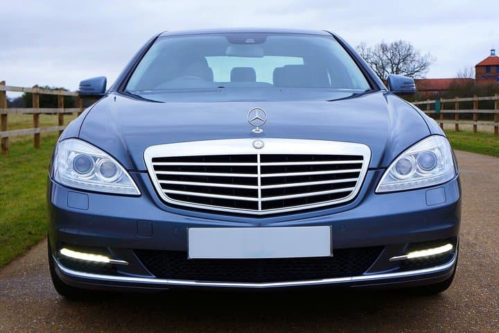 From Zone 1 to 2 Private Chauffeur to London Heathrow