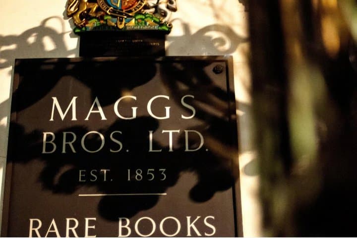 London Private Mayfair Ghost and History Tour