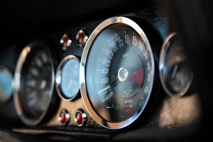 Jaguar E-Type in 6 Lap Experience at Sandtoft Airfield Doncaster