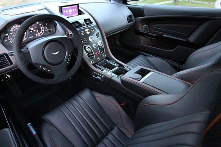 DB9 Aston Martin in 6 Lap Experience at Mallory Park Full License