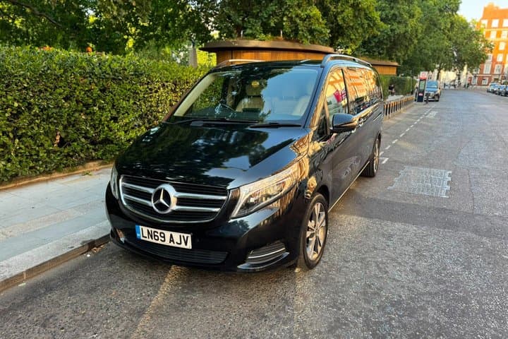 Private Heathrow to Southampton Cruise Transfer Mercedes V Class