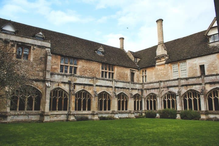 Harry Potter Filming Locations Tour from London (Oxford & Lacock)