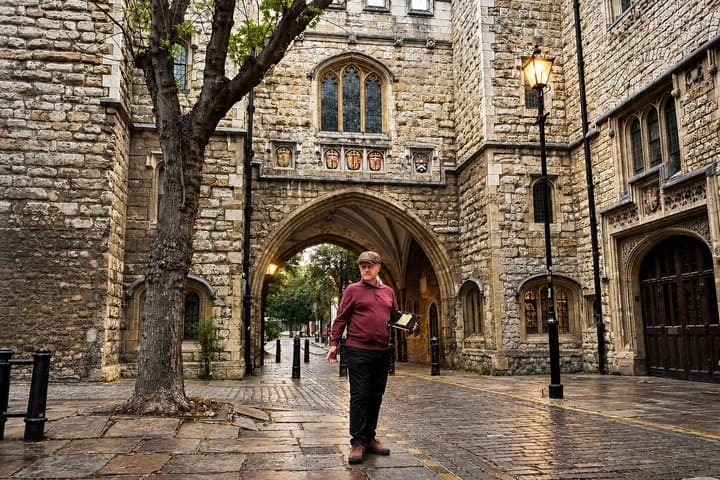 Dark History of London Ghosts Gallows and Body Snatchers