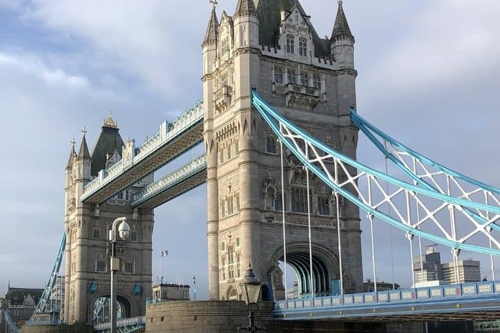 Private City Tour of London Chauffeured Transport Only