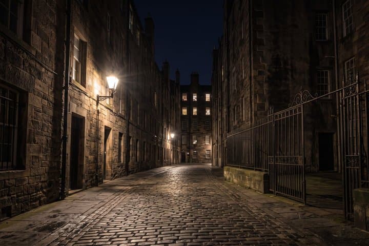 Edinburgh True Crime Adventure Be the Jury