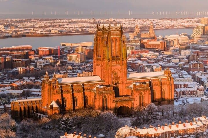 Explore Liverpool with a Private Taxi Guide