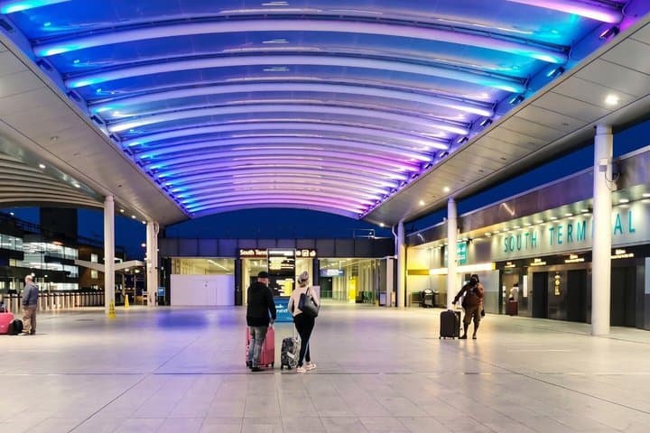 London Gatwick Airport Private Transfer Arrival or Departure