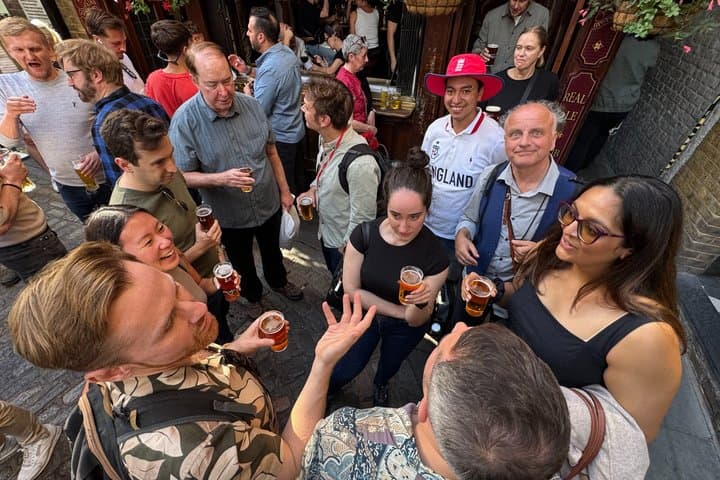 London's Covent Garden Historic Pub Tour