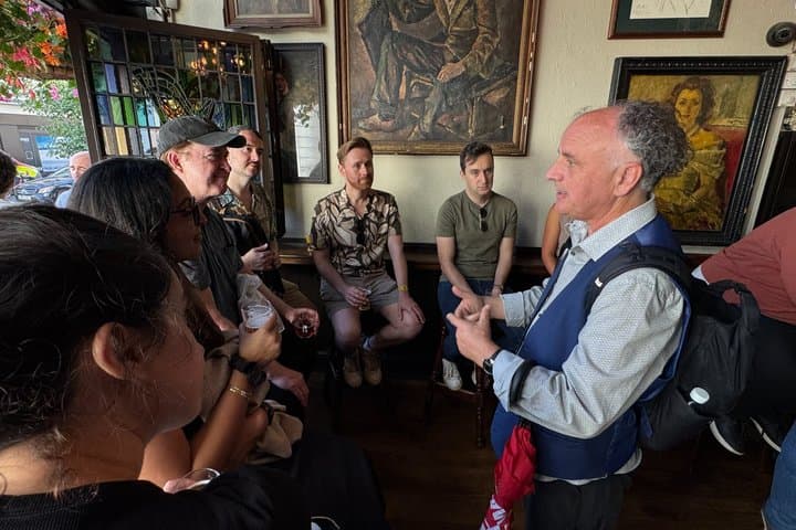 London's Covent Garden Historic Pub Tour
