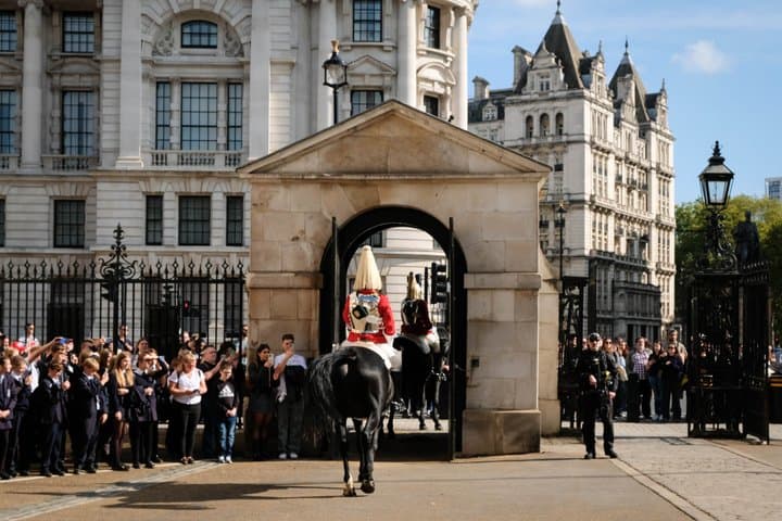 German Buckingham Palace and Changing of the Guard Walking Tour