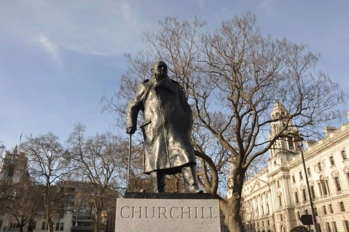 Small Group WWII Tour with Optional Churchill War Room Entry