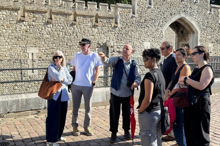 The Tower of London to St Paul's: A City of London Walking Tour