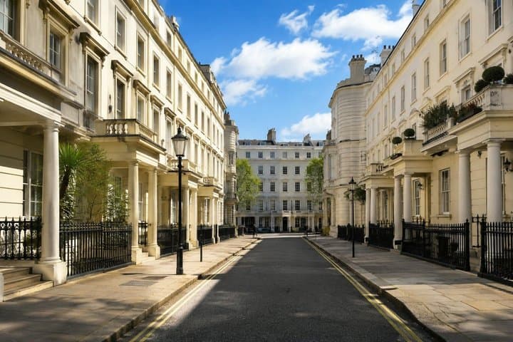 Podcast Tour Londons Cinematic Soul From Grindhouse to Grandeur