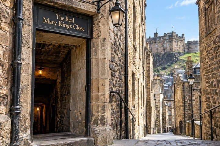 Self-Guided Podcast Tour Edinburgh: The Royal Miles Hidden Spine
