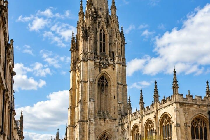 Self-Guided Podcast Tour Oxford: The Architecture of Ambition