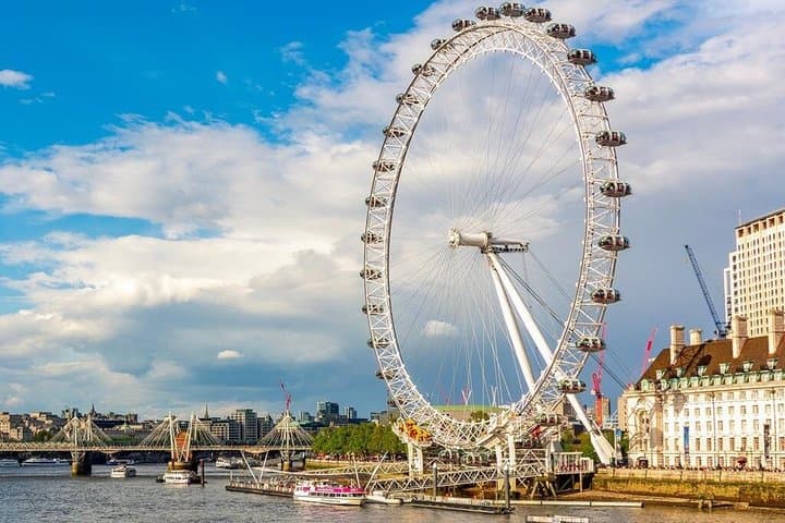 London Day Tour Including Lunch Cruise
