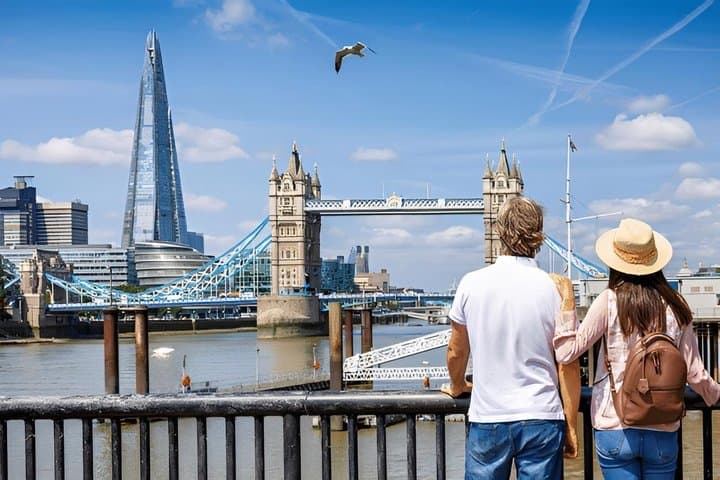 Private Gatwick Airport Transfer to London