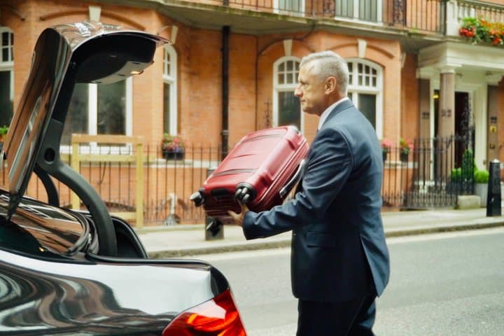Gatwick Airport Taxi Private Transfer to or from London